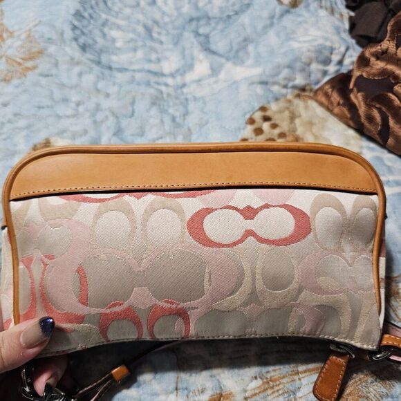 2004 Vintage y2k Coach Demi Shoulder Bag in Pink Optic Signature Monogram Purse - Picture 4 of 6